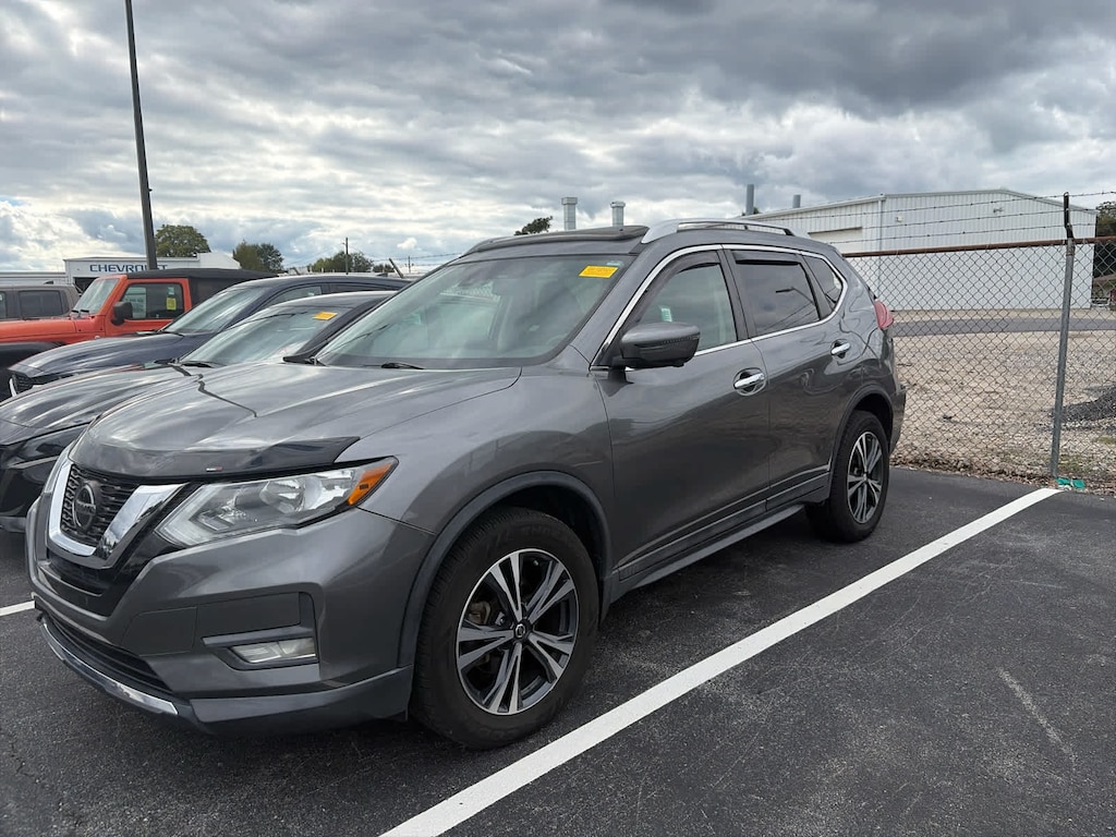 Used 2020 Nissan Rogue SV SUV