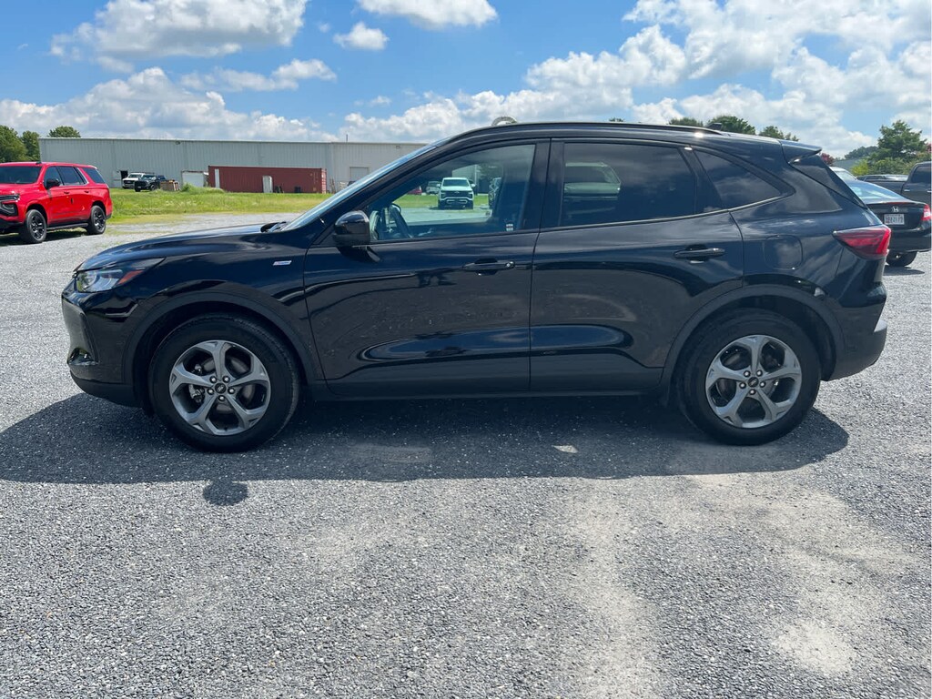 Used 2025 Ford Escape ST-Line Select SUV