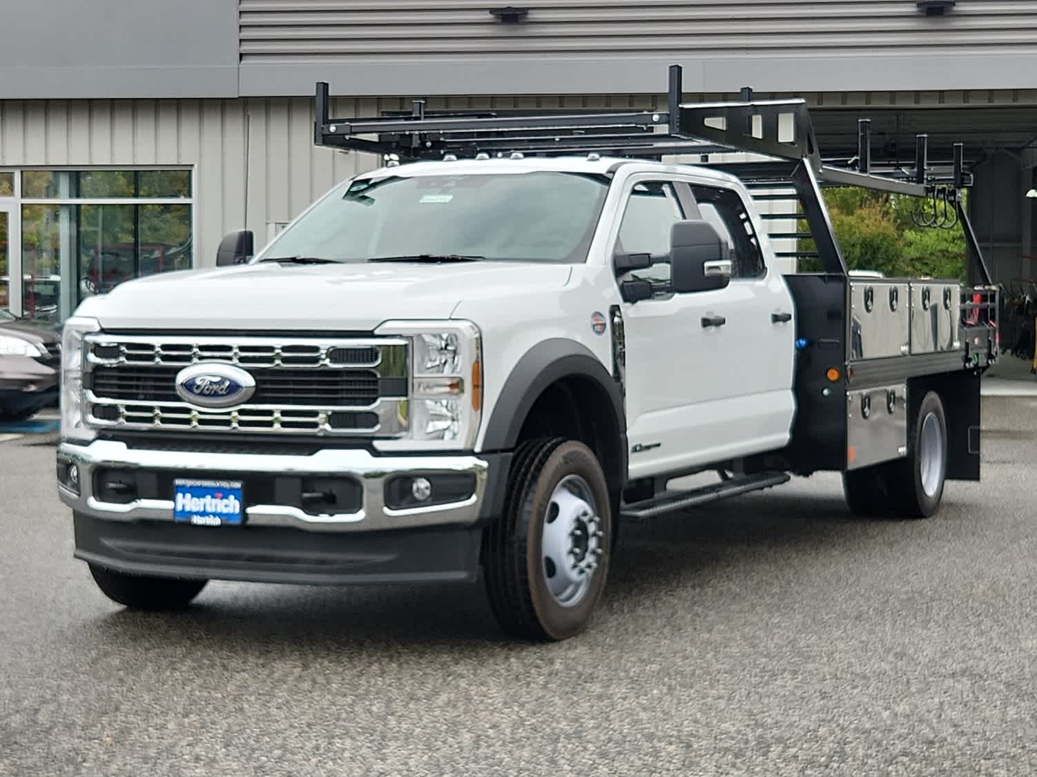 2025 Ford F-550 Super Duty Chassis Cab