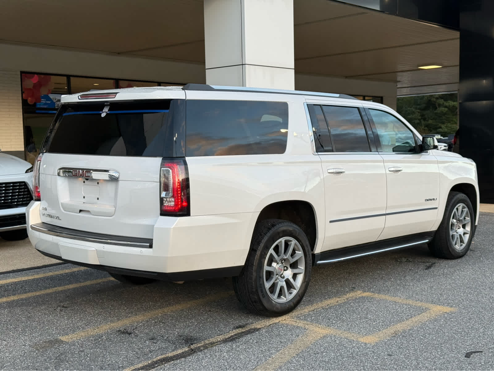 Used 2020 GMC Yukon XL Denali SUV