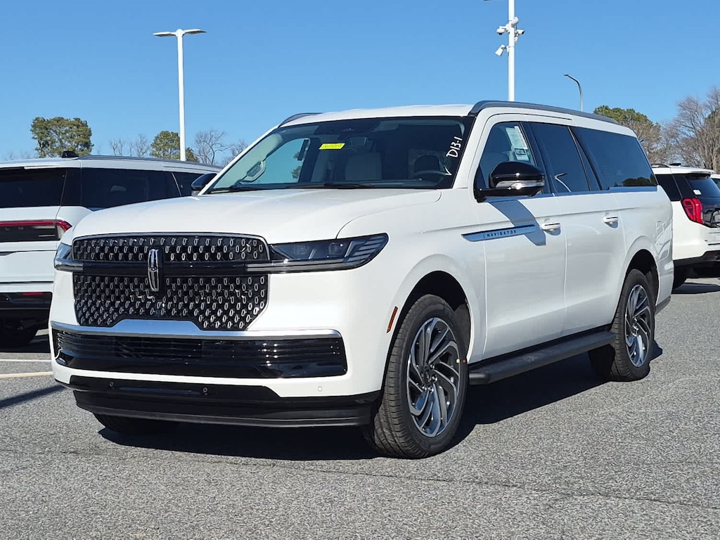 New 2026 Lincoln Navigator L Premiere 4x4