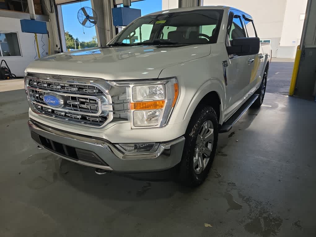 Used 2021 Ford F-150 XLT 4WD Supercrew 5.5 Box Truck SuperCrew Cab