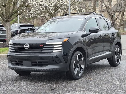2026 Nissan Kicks SR SUV