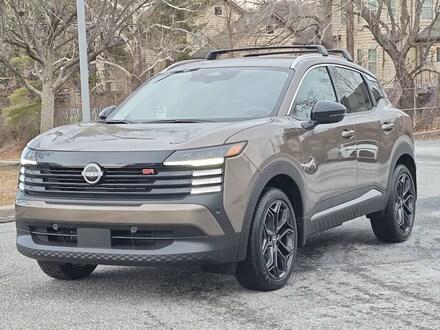 2026 Nissan Kicks SR SUV