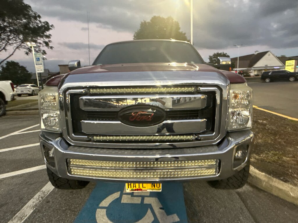 Used 2014 Ford Super Duty F-250 Pickup Lariat 4WD Crew Cab 156 4WD Crew Cab 156