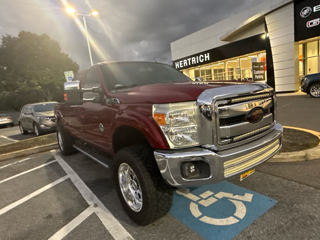 Used 2014 Ford Super Duty F-250 Pickup Lariat 4WD Crew Cab 156 4WD Crew Cab 156