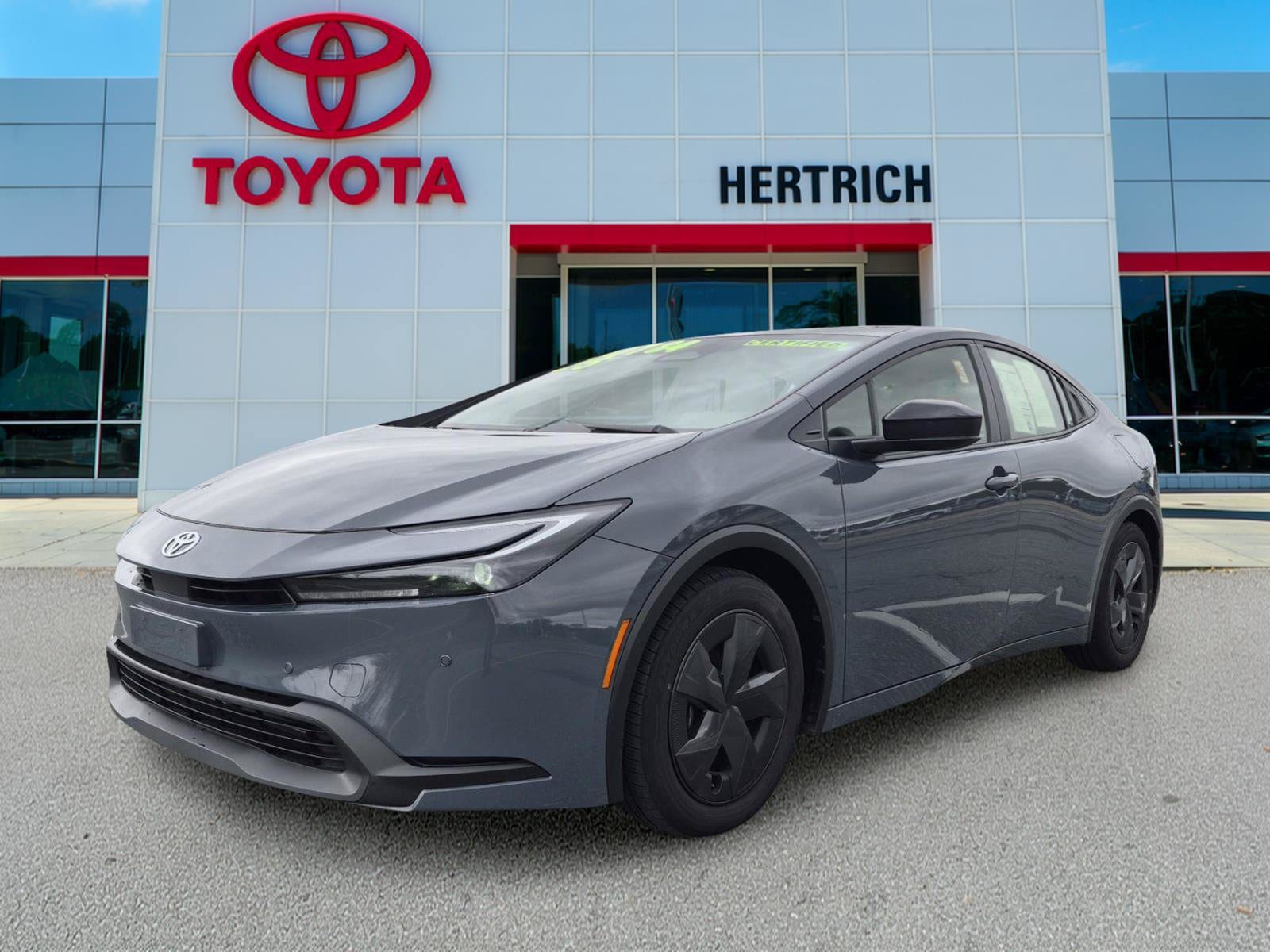 2025 Toyota Prius LE