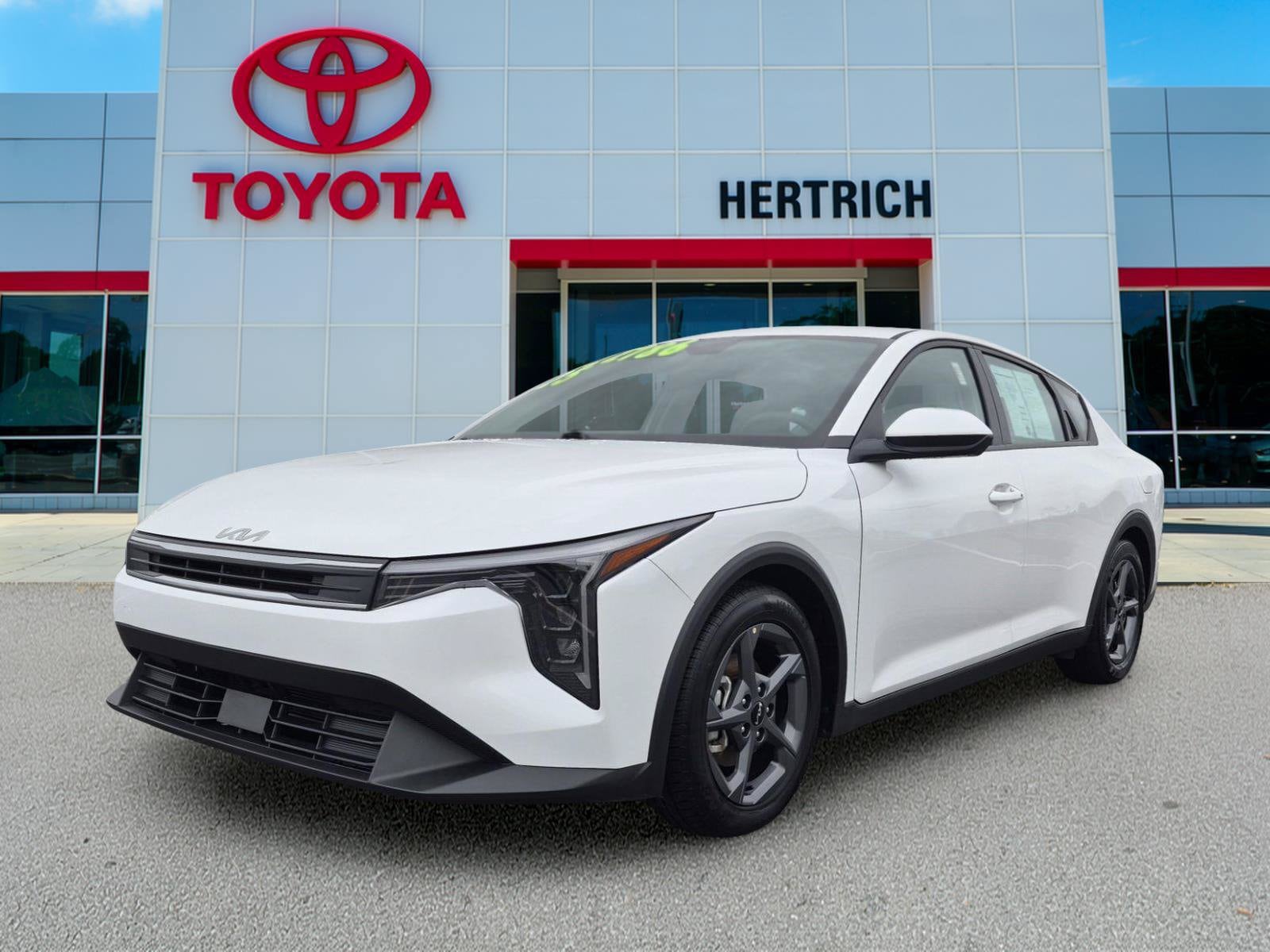2025 Kia K4
