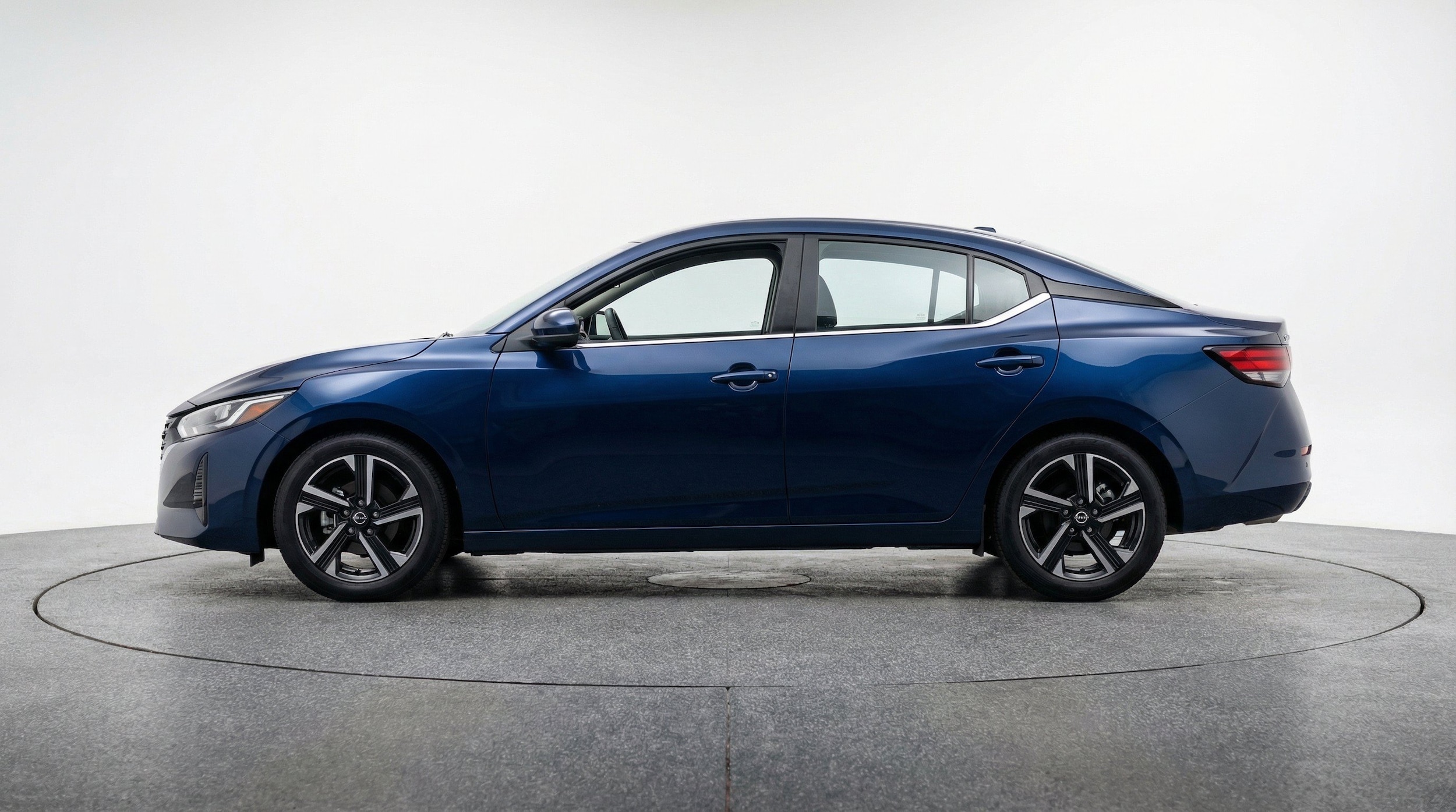 Thumbnail: 2025 Nissan Sentra - 5