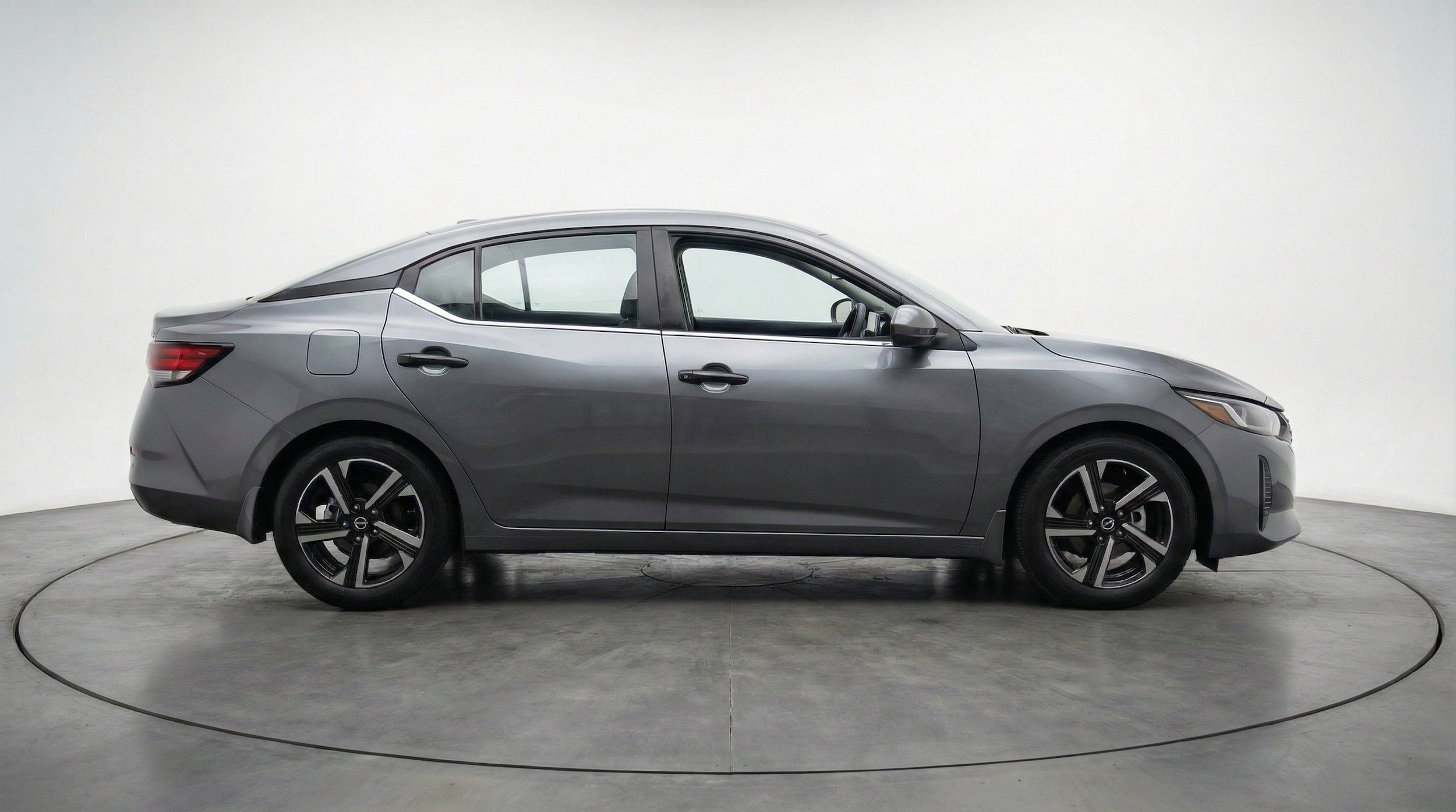 Thumbnail: 2025 Nissan Sentra - 10