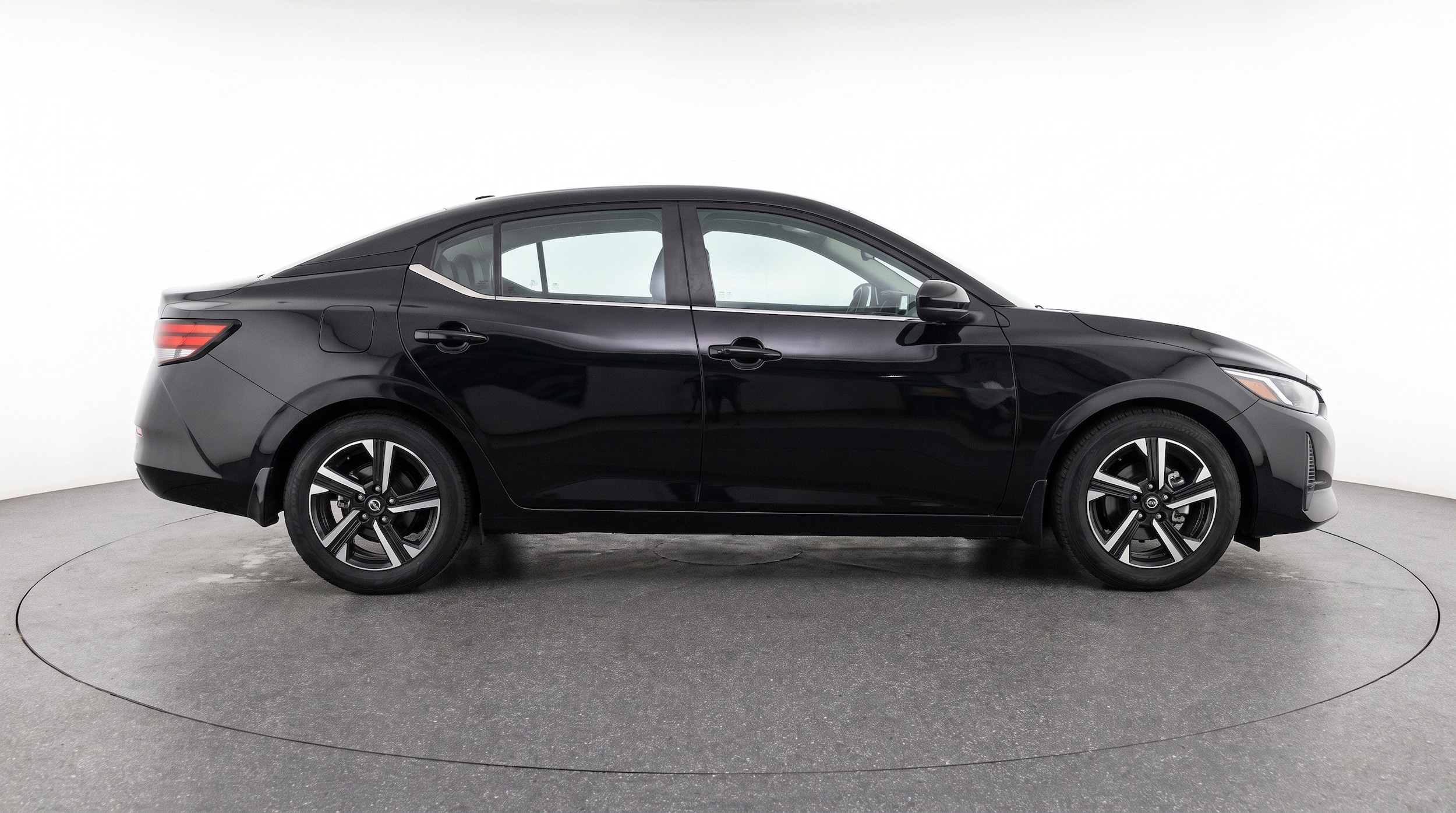 Thumbnail: 2025 Nissan Sentra - 10