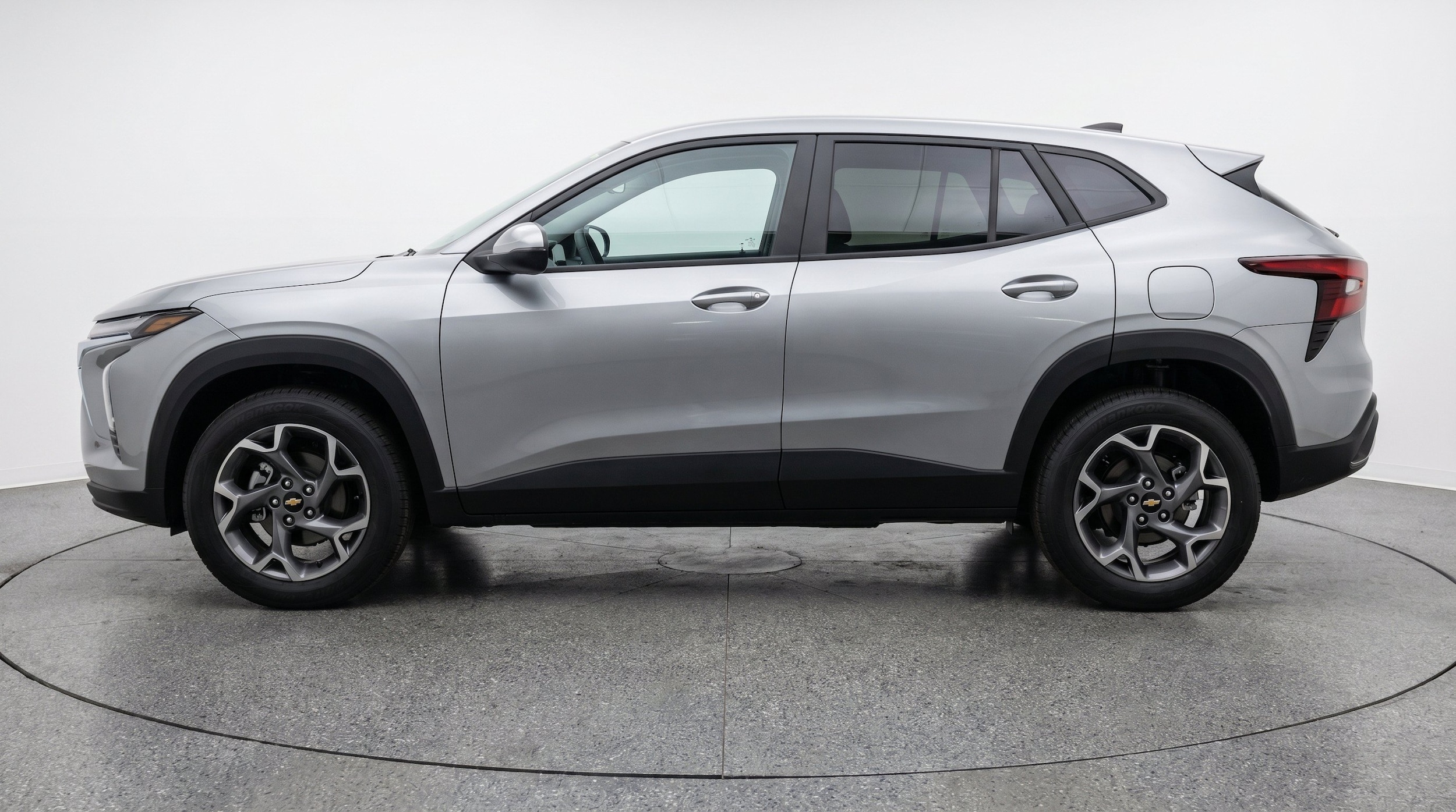 Thumbnail: 2025 Chevrolet Trax - 5