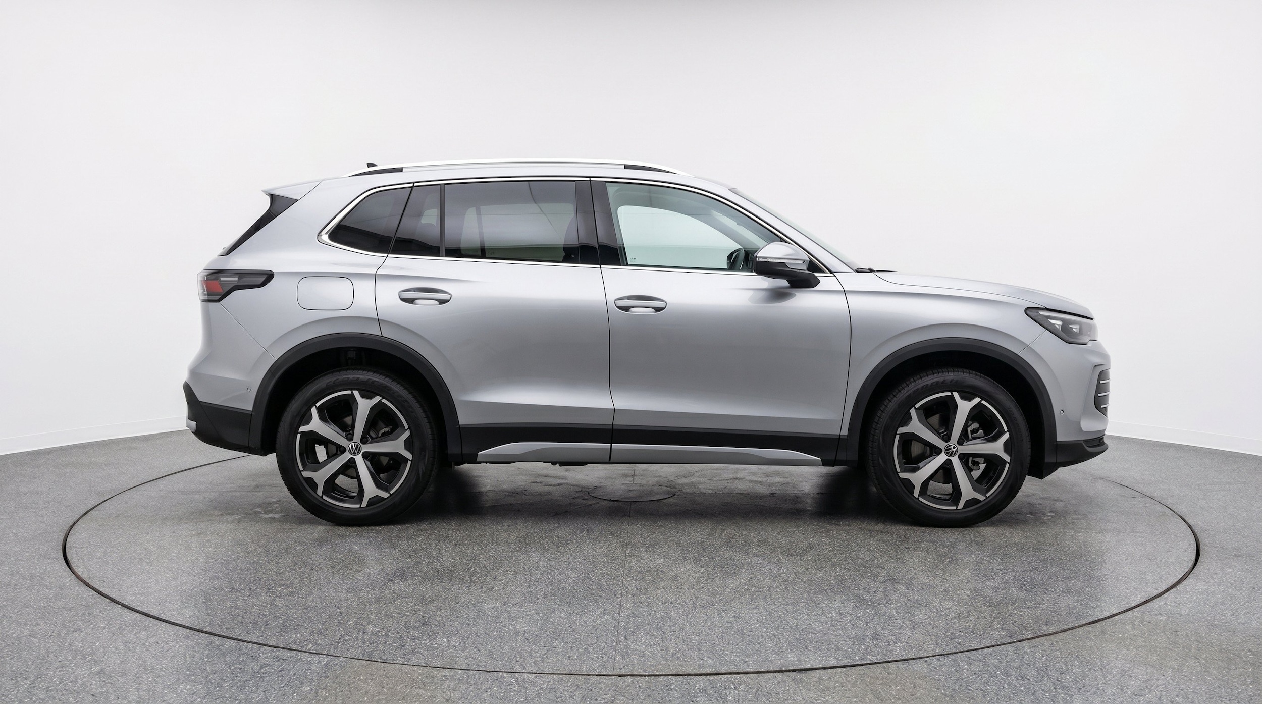 Thumbnail: 2026 Volkswagen Tiguan - 10