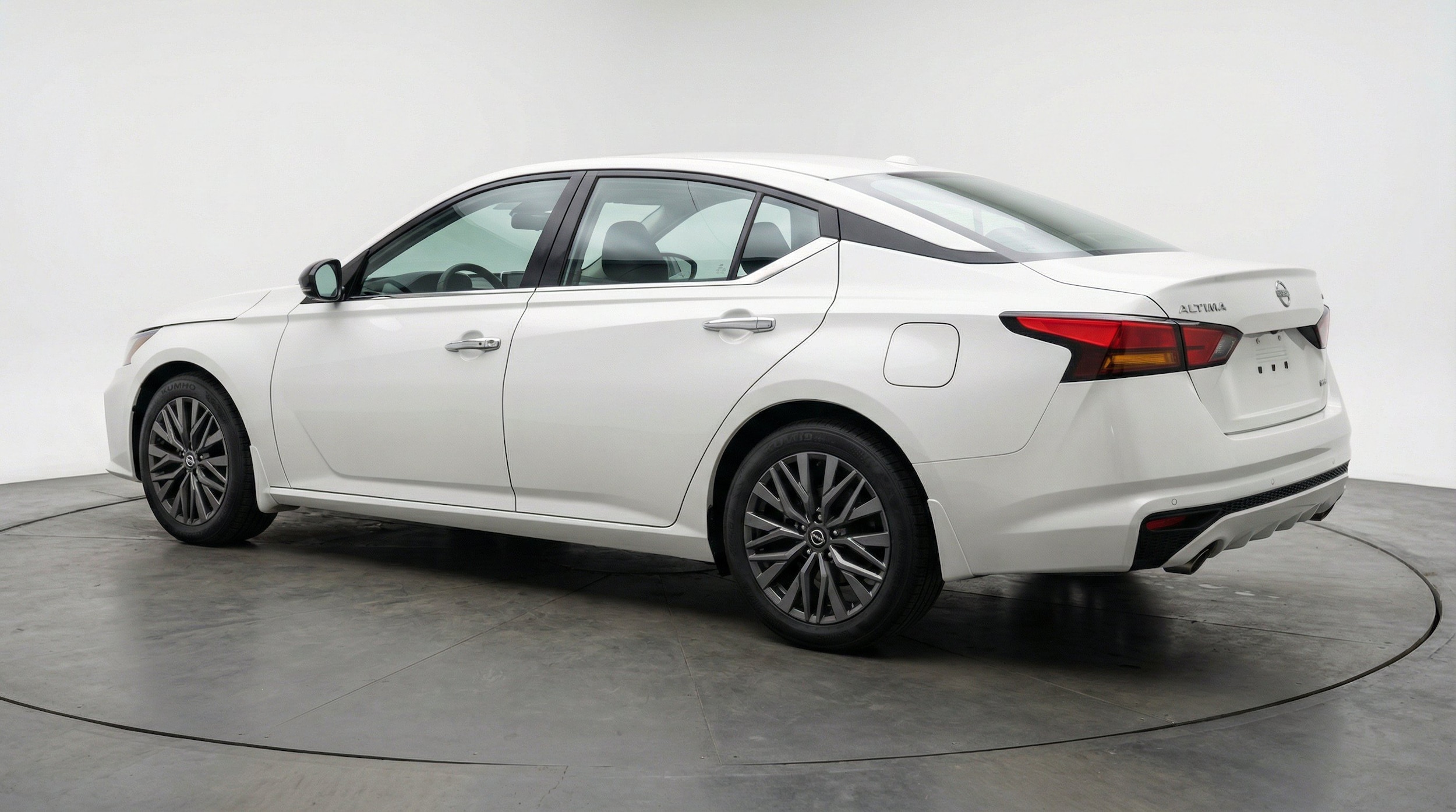 Thumbnail: 2025 Nissan Altima - 6