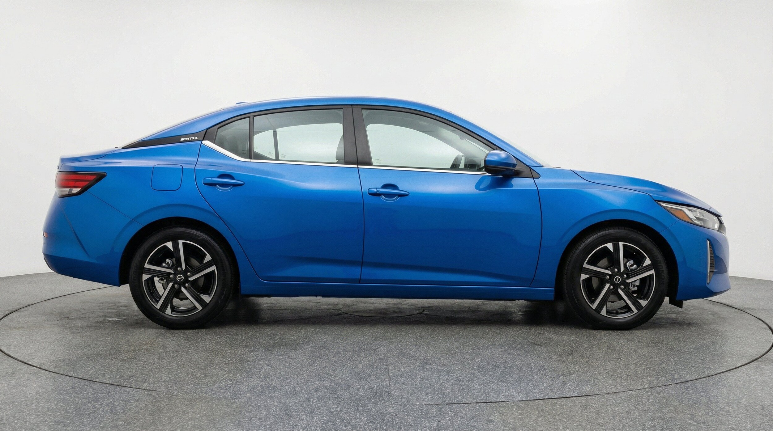 Thumbnail: 2025 Nissan Sentra - 10