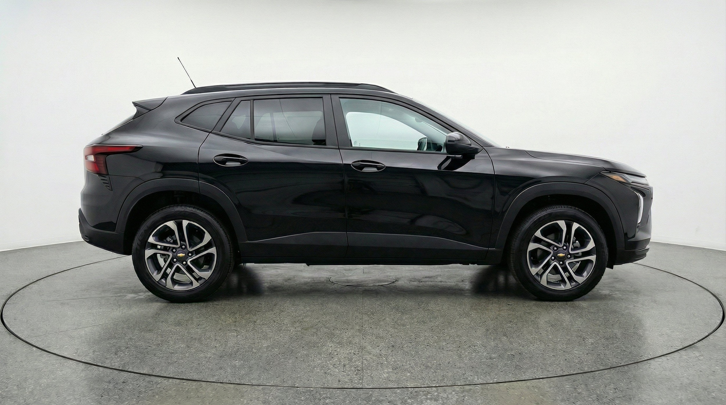 Thumbnail: 2025 Chevrolet Trax - 10