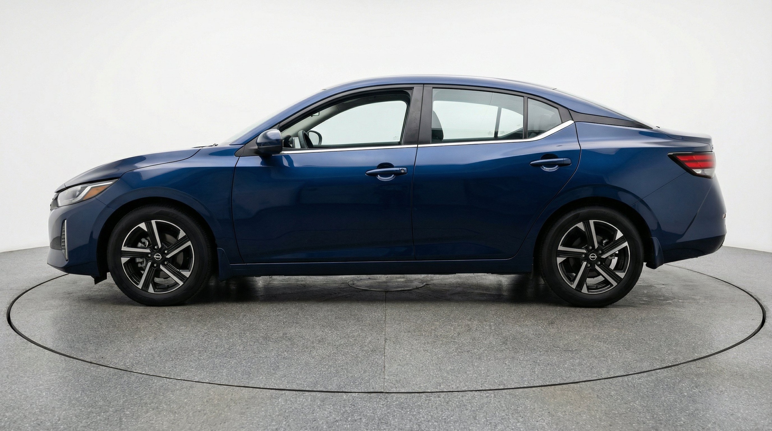 Thumbnail: 2025 Nissan Sentra - 5
