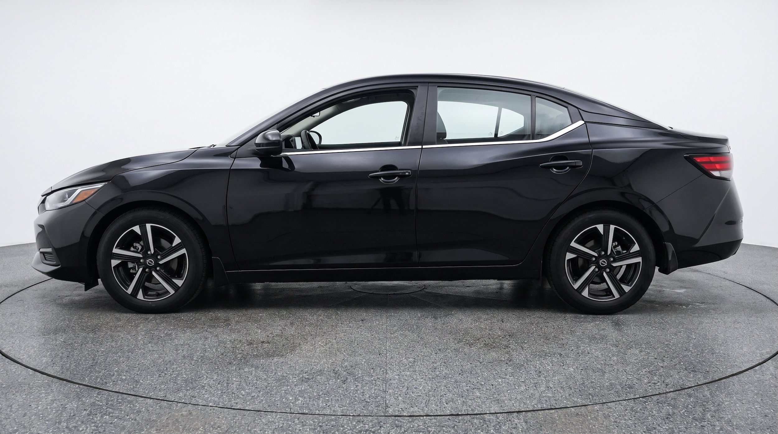 Thumbnail: 2025 Nissan Sentra - 5