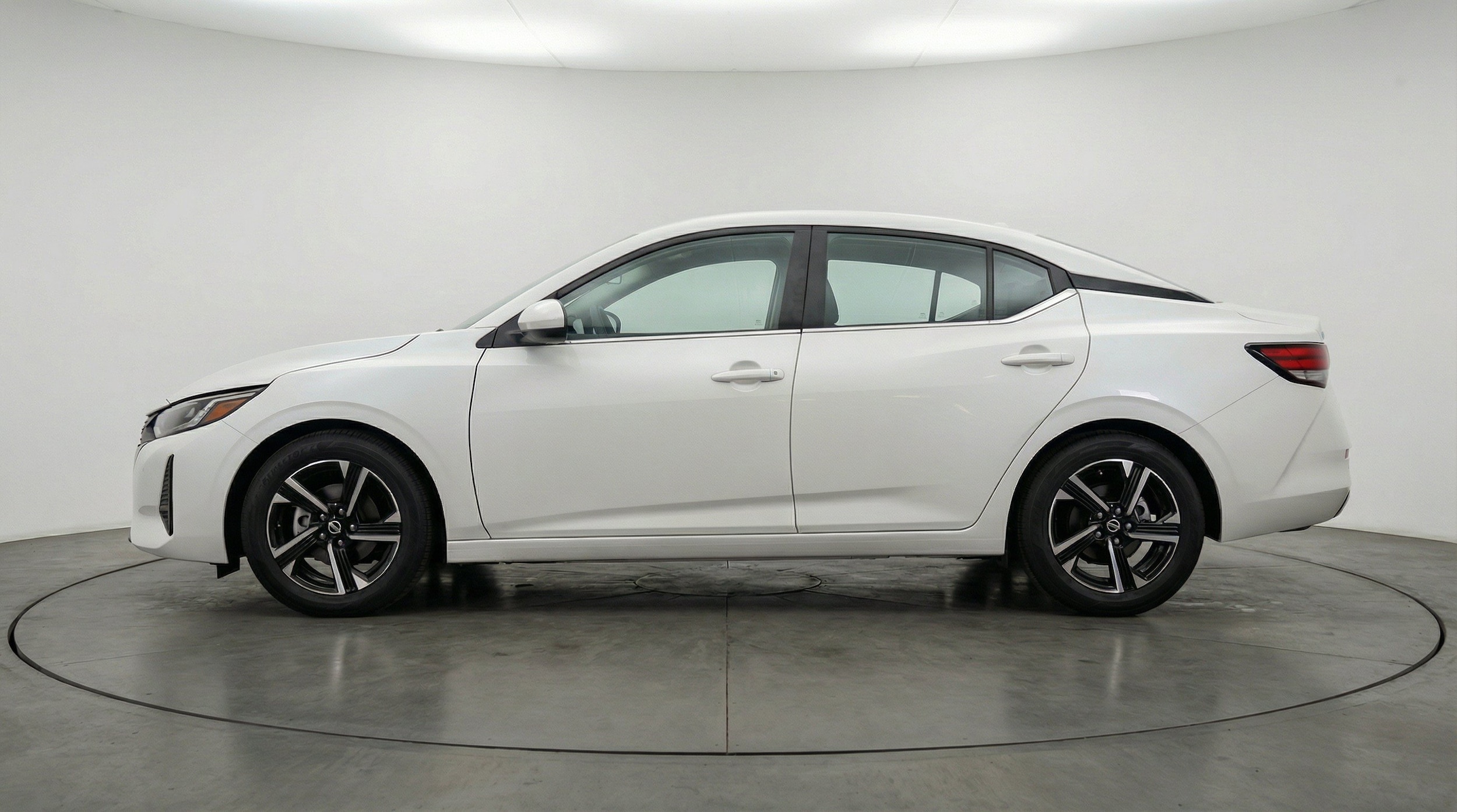 Thumbnail: 2025 Nissan Sentra - 5