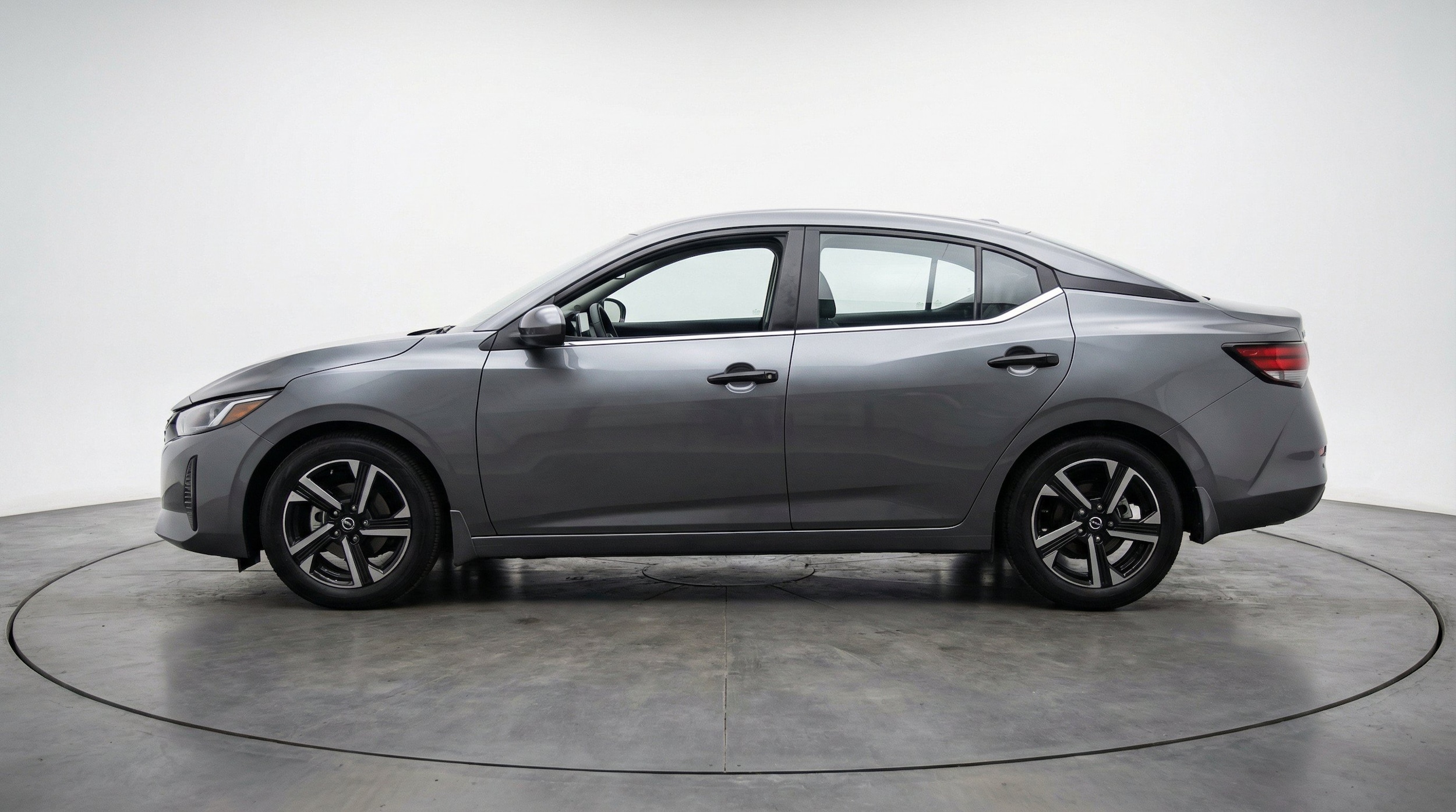 Thumbnail: 2025 Nissan Sentra - 5