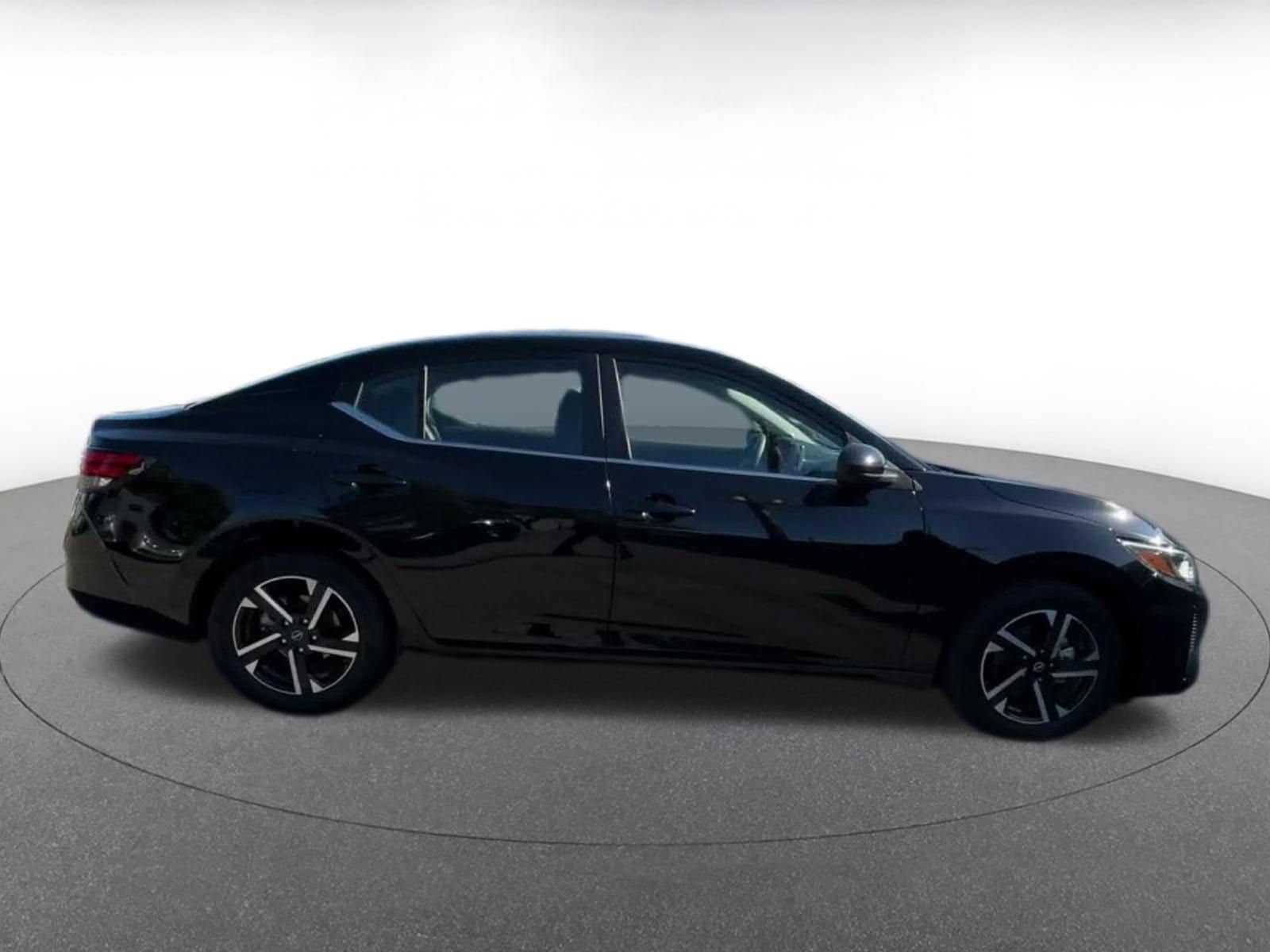 Thumbnail: 2025 Nissan Sentra - 15