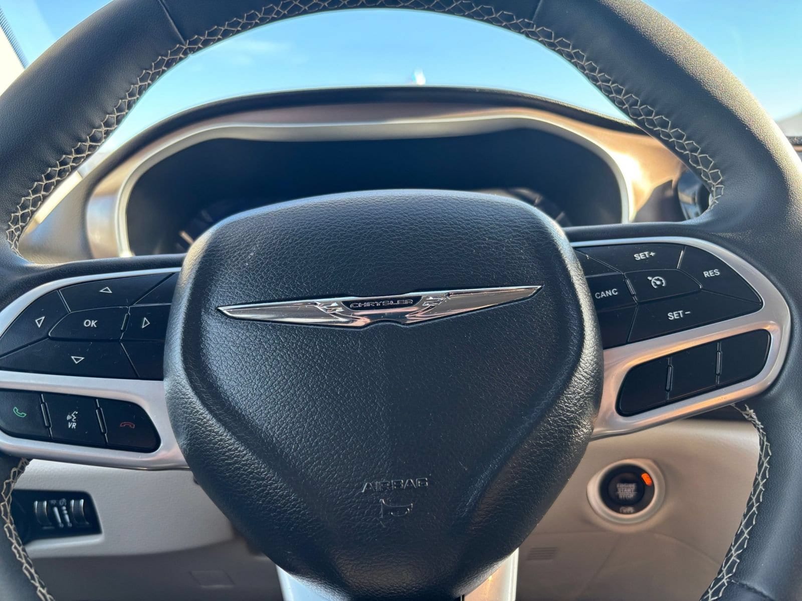 Thumbnail: 2024 Chrysler Voyager - 29