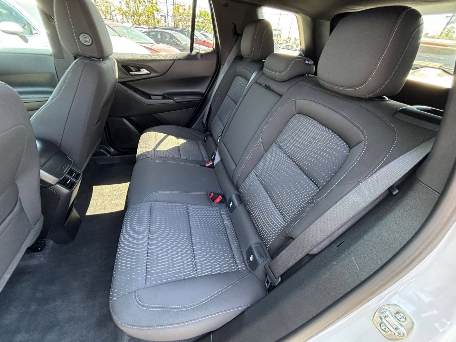 Thumbnail: 2025 Chevrolet Equinox - 25