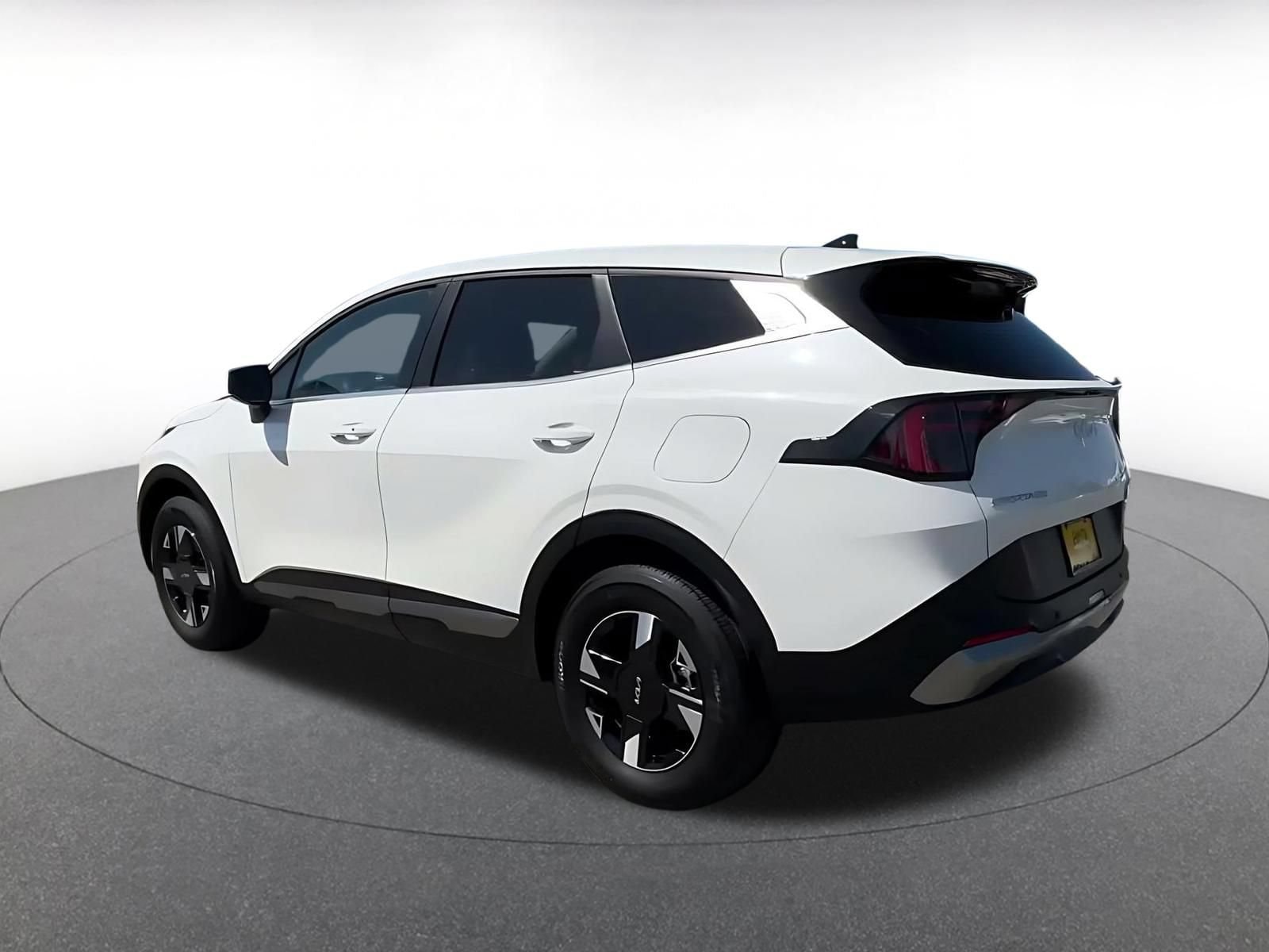 Thumbnail: 2026 Kia Sportage - 9