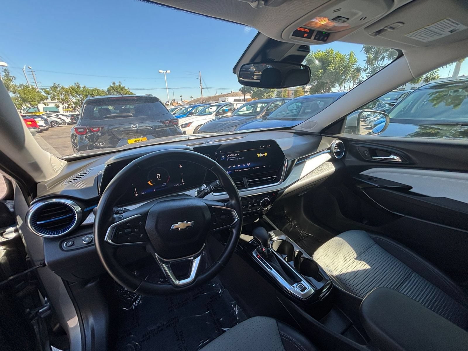 Thumbnail: 2025 Chevrolet Trax - 33