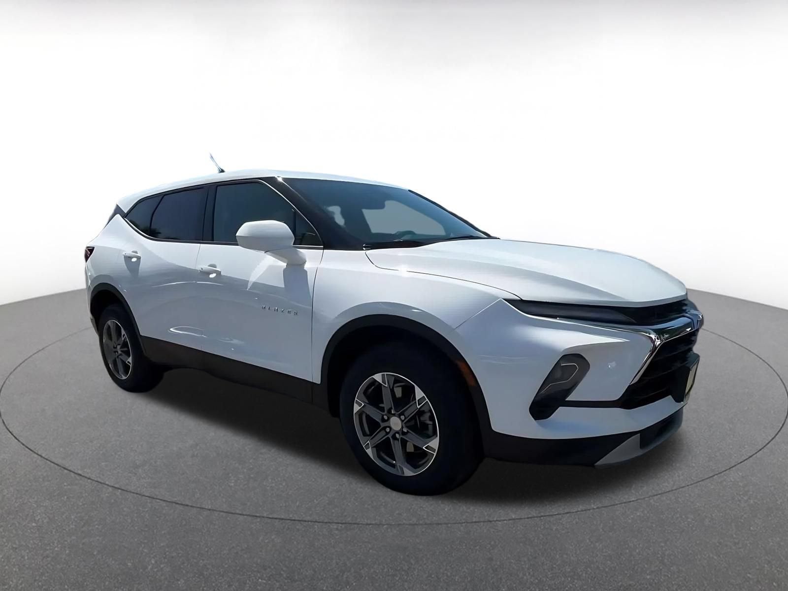 Thumbnail: 2025 Chevrolet Blazer - 2