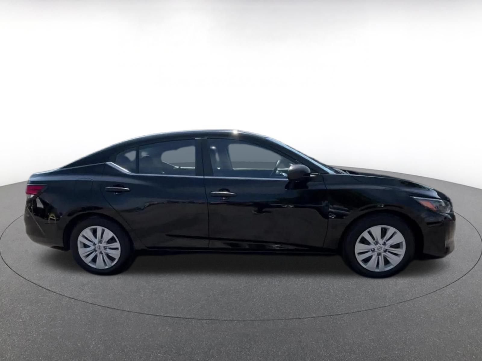 Thumbnail: 2025 Nissan Sentra - 15