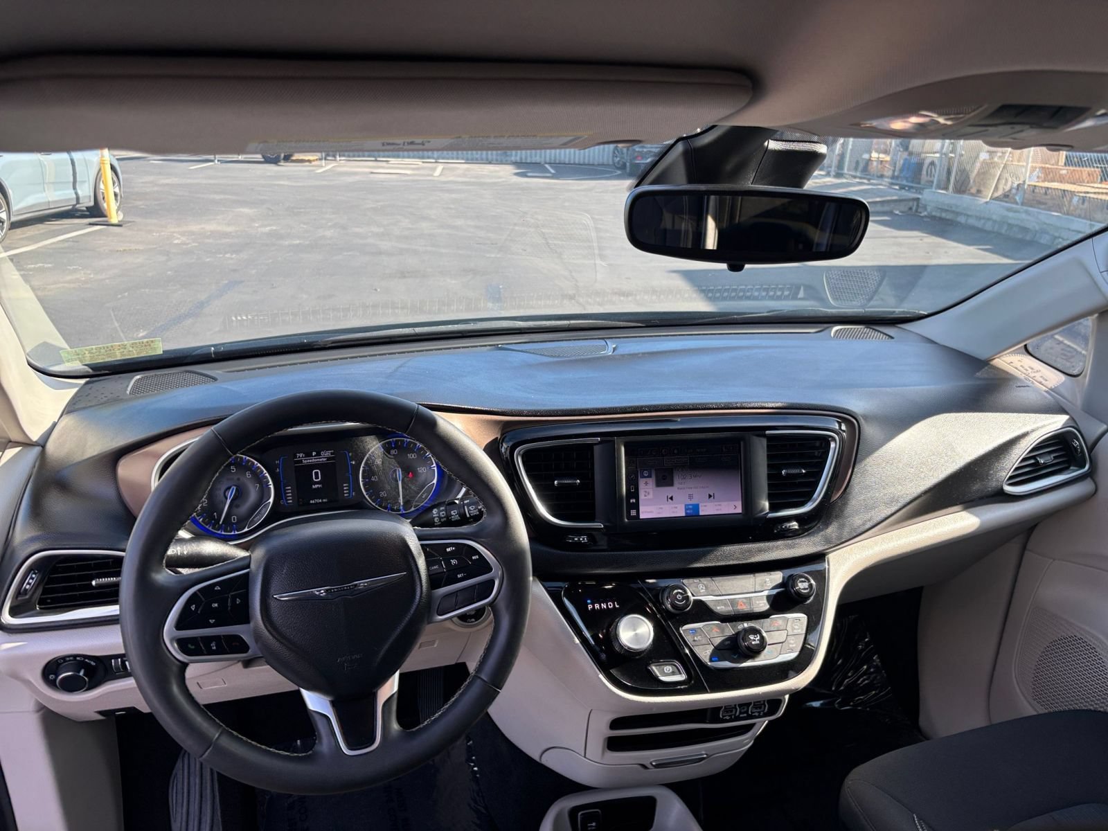 Thumbnail: 2024 Chrysler Voyager - 35