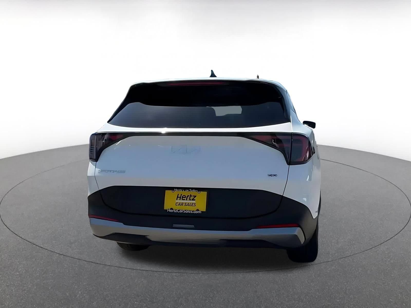 Thumbnail: 2026 Kia Sportage - 12