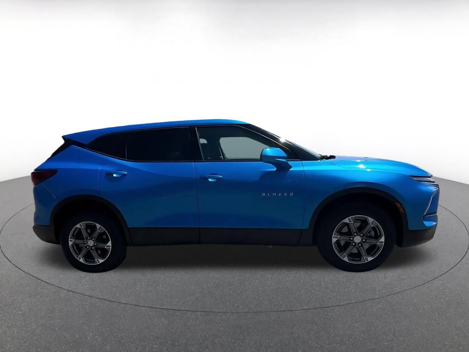 Thumbnail: 2025 Chevrolet Blazer - 15
