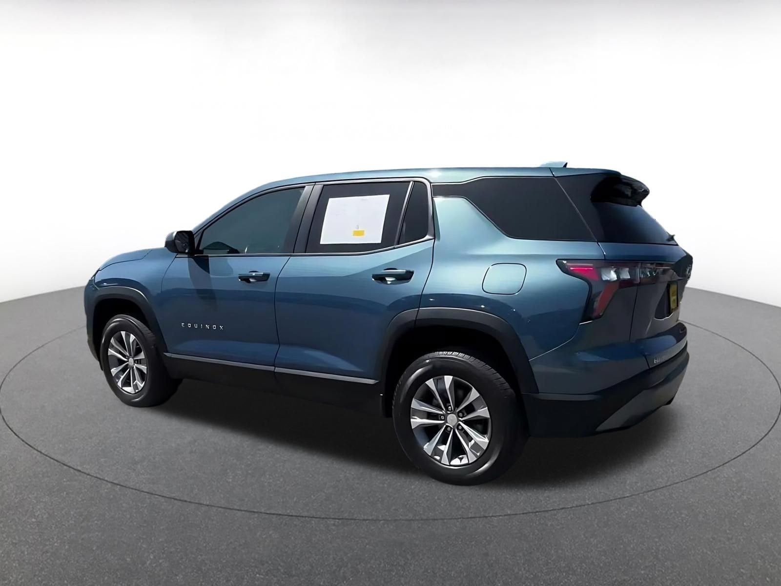 Thumbnail: 2025 Chevrolet Equinox - 9