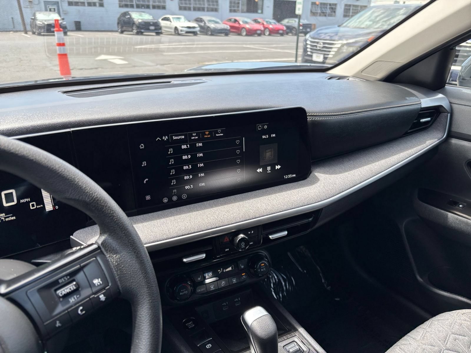 Thumbnail: 2026 Nissan Kicks - 16