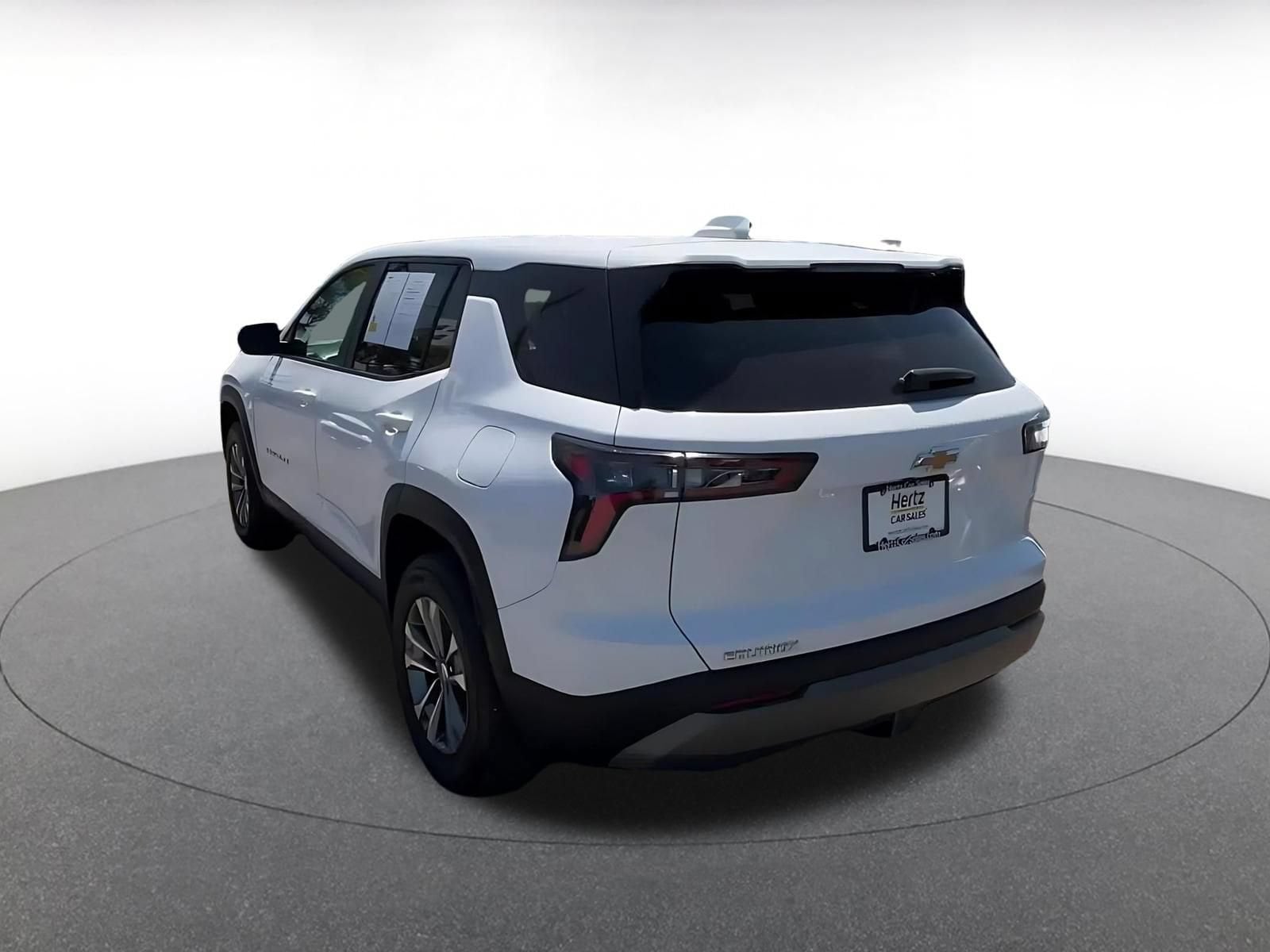 Thumbnail: 2025 Chevrolet Equinox - 10