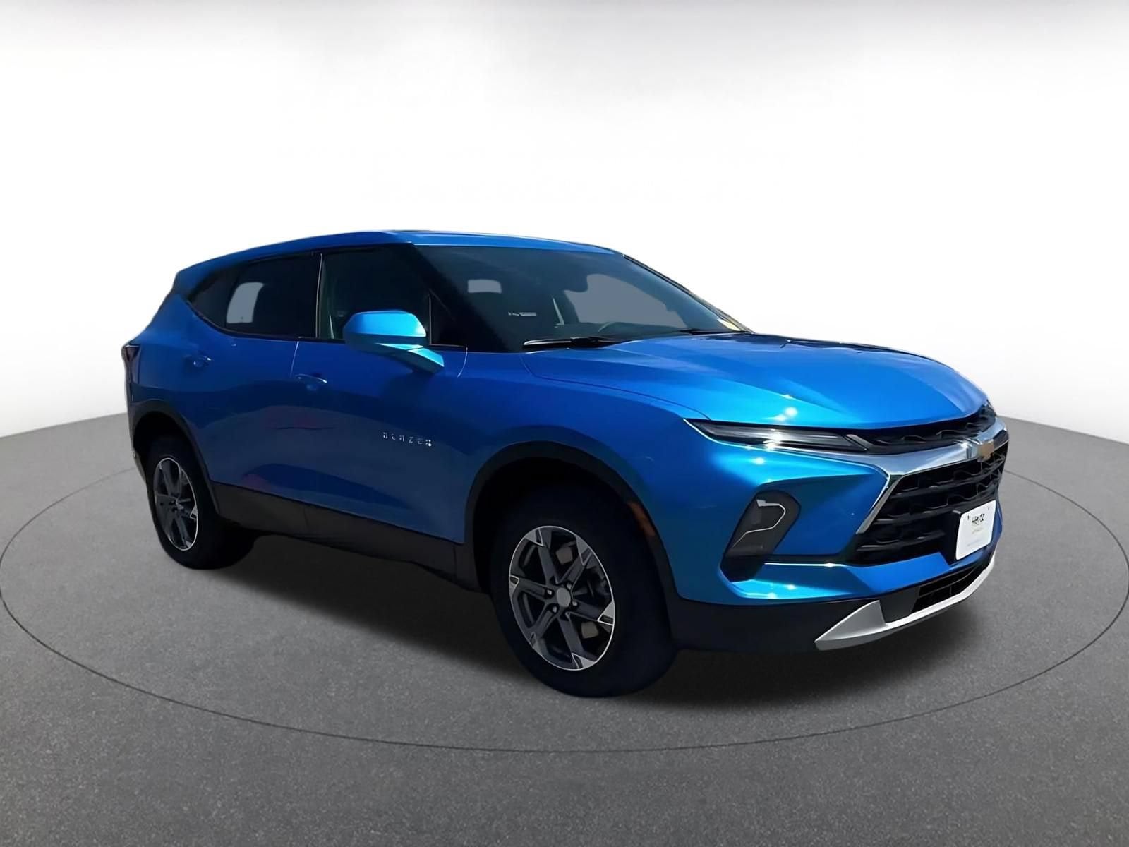 Thumbnail: 2025 Chevrolet Blazer - 2