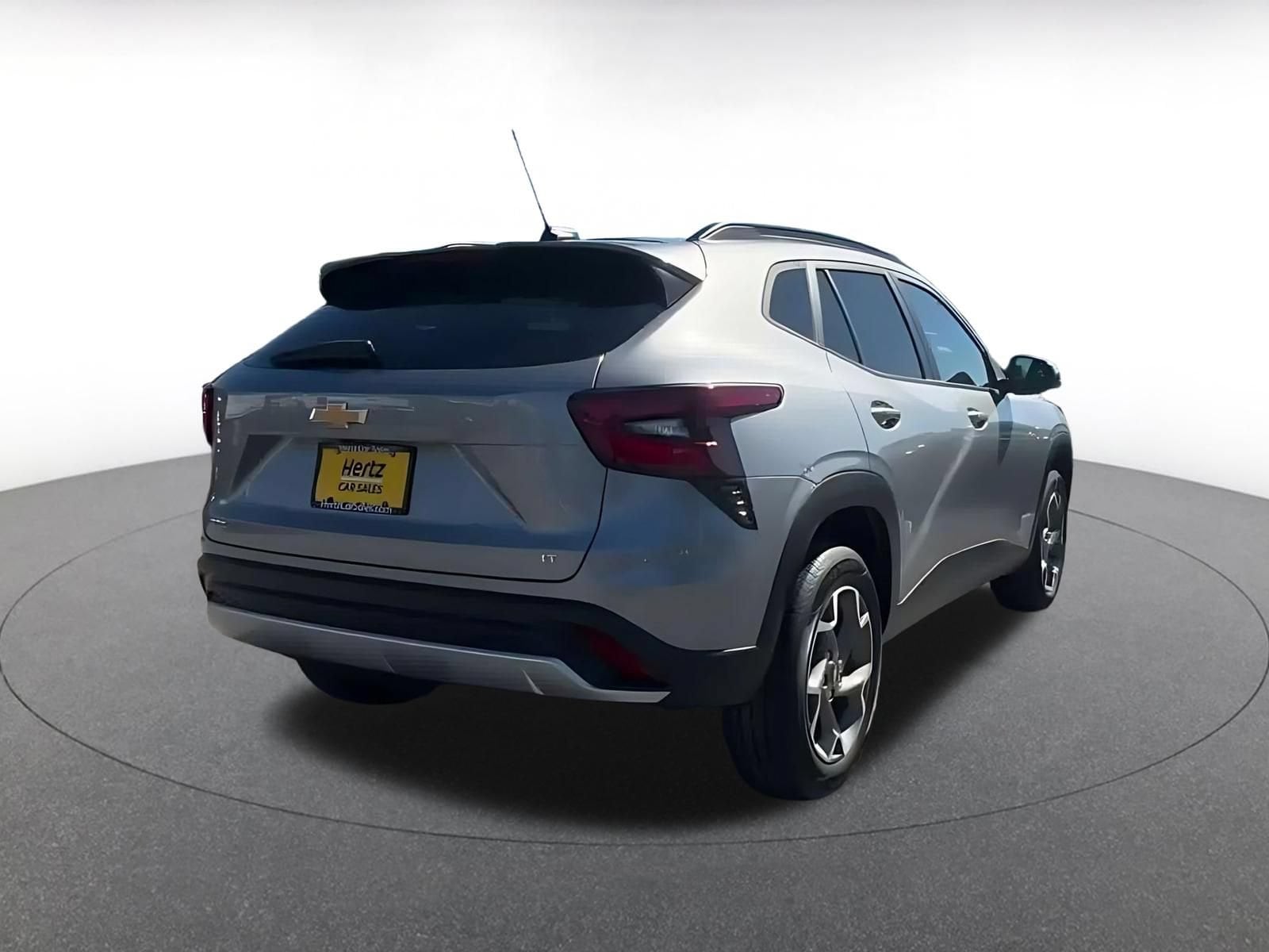 Thumbnail: 2025 Chevrolet Trax - 14