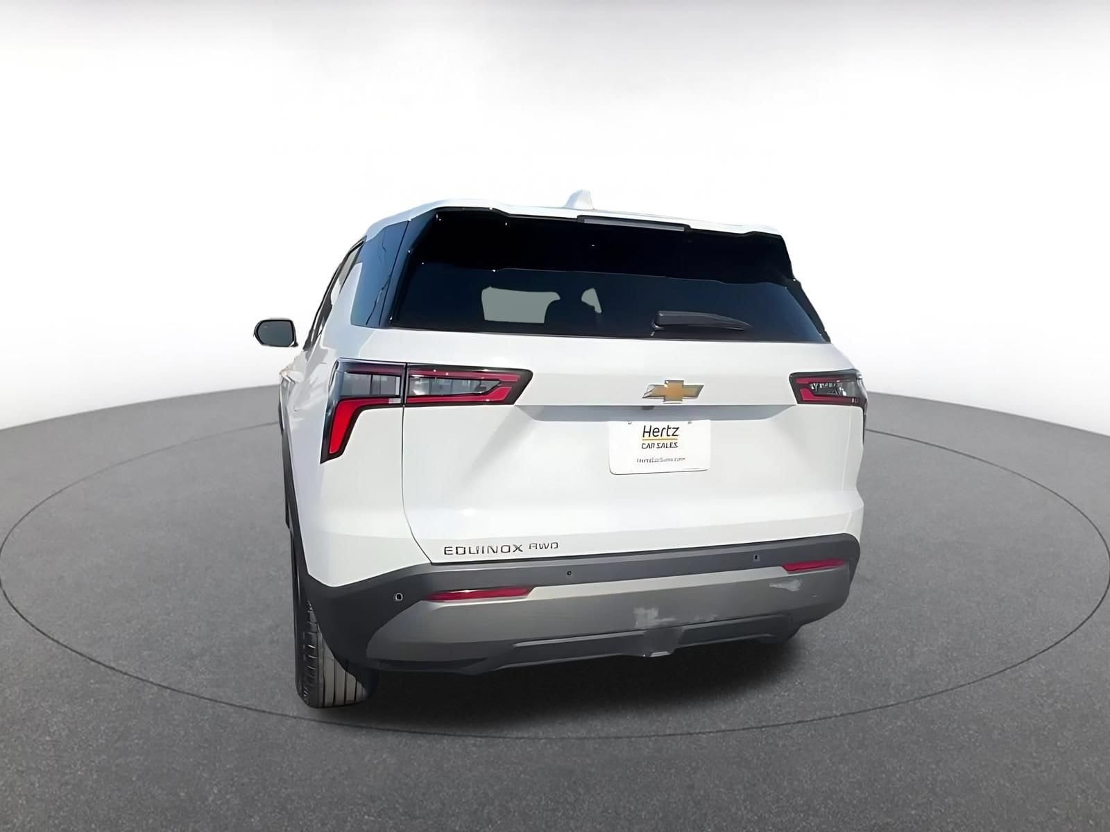 Thumbnail: 2025 Chevrolet Equinox - 10