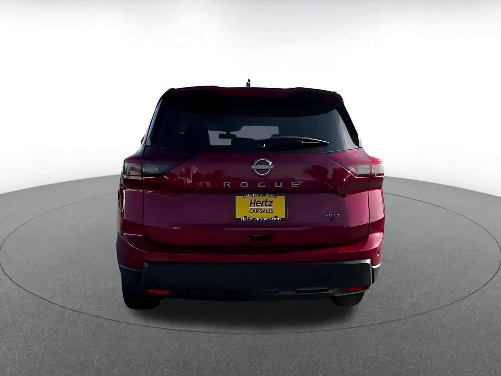 Thumbnail: 2025 Nissan Rogue - 10