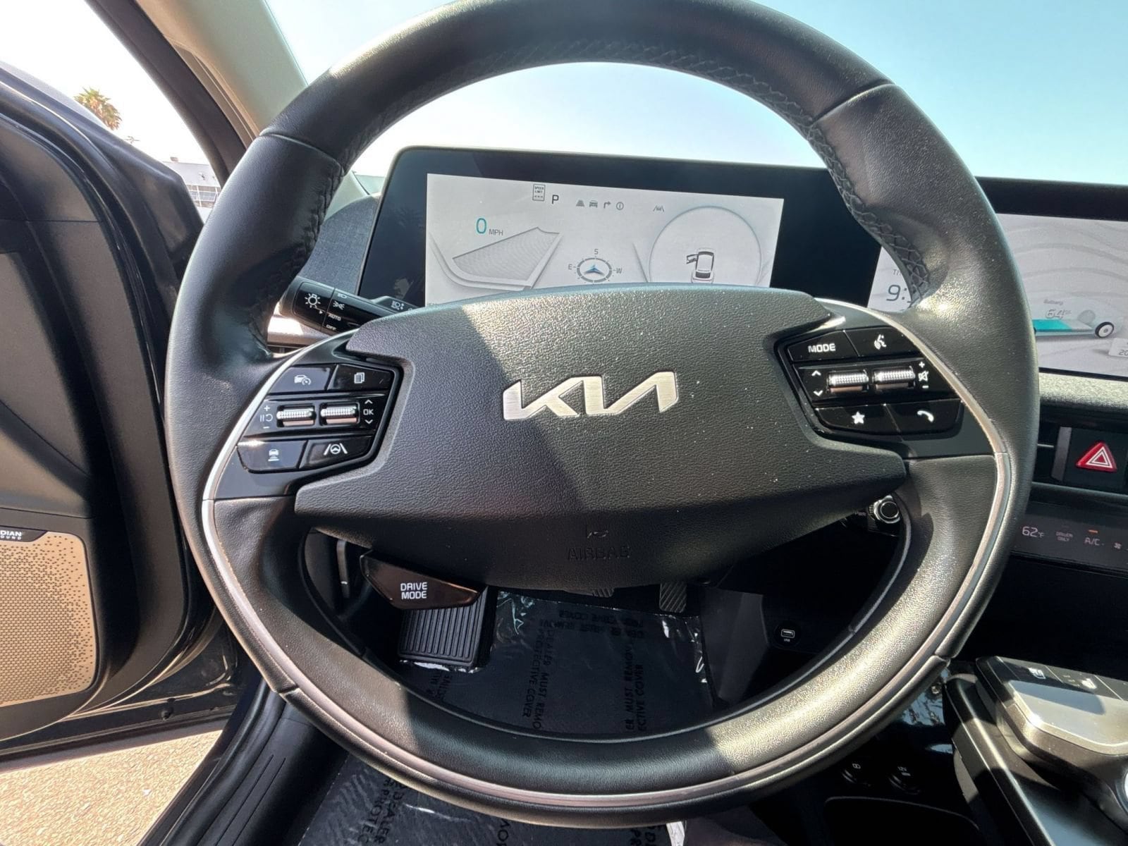 Thumbnail: 2023 Kia EV6 - 15