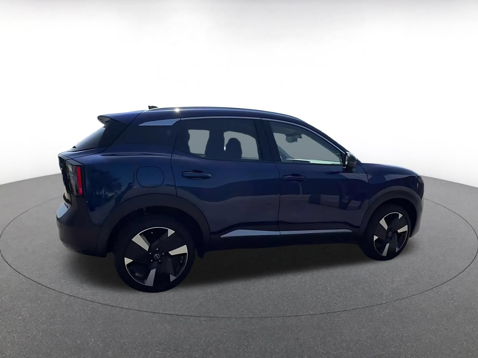 Thumbnail: 2026 Nissan Kicks - 13