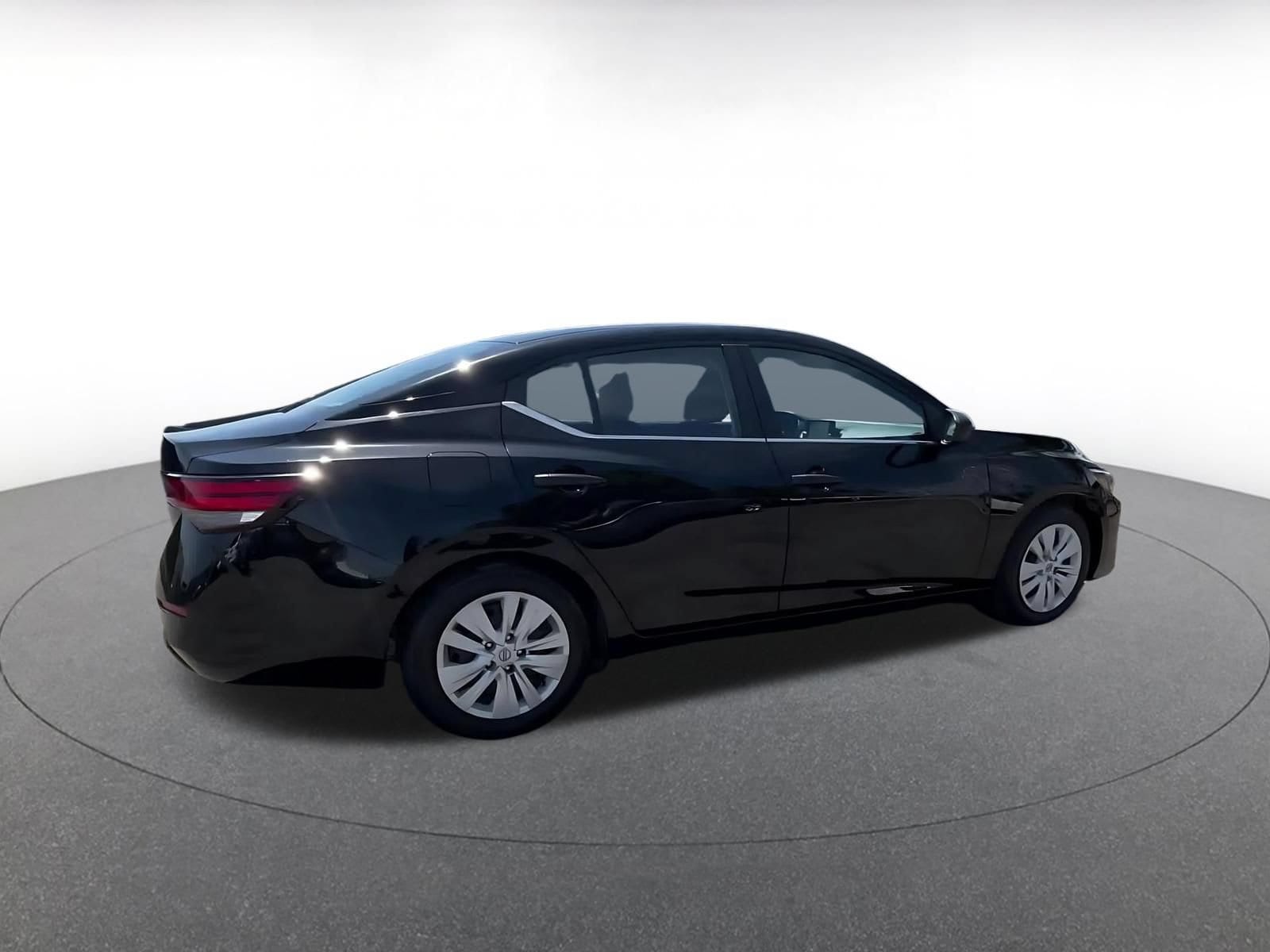 Thumbnail: 2025 Nissan Sentra - 13