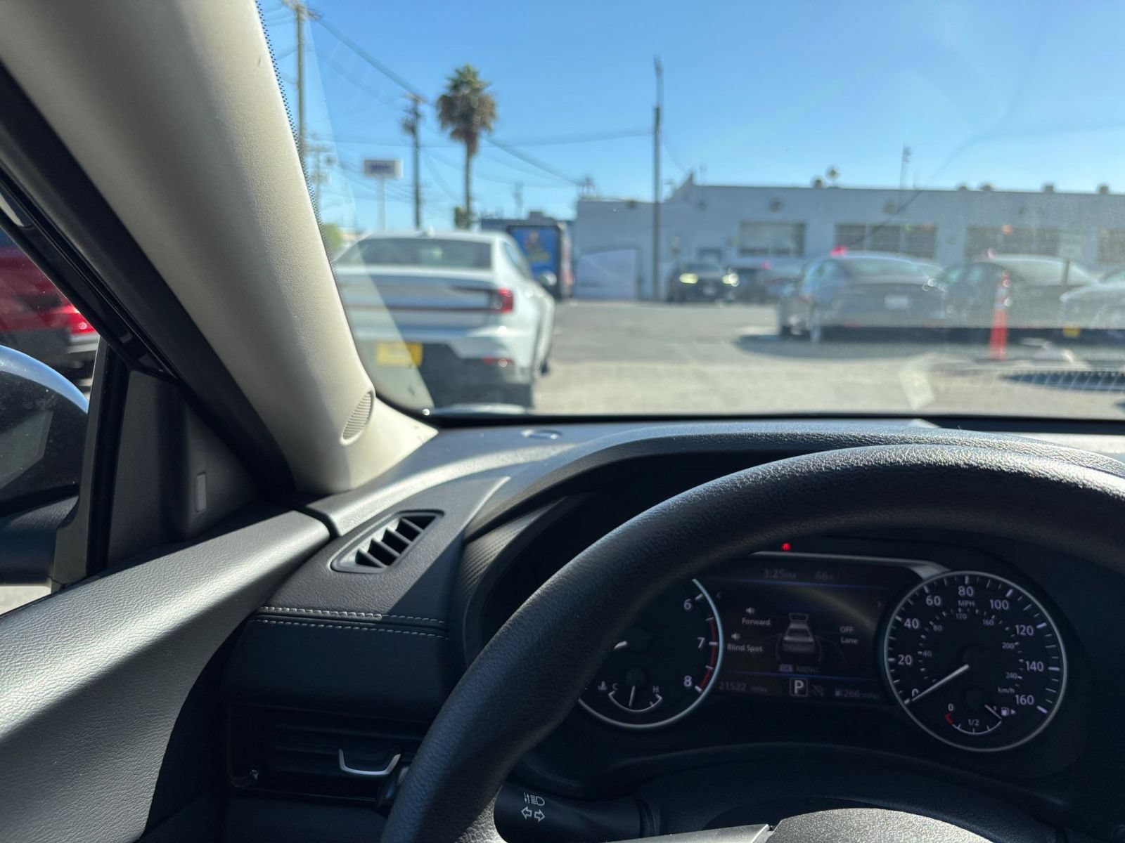 Thumbnail: 2025 Nissan Sentra - 33