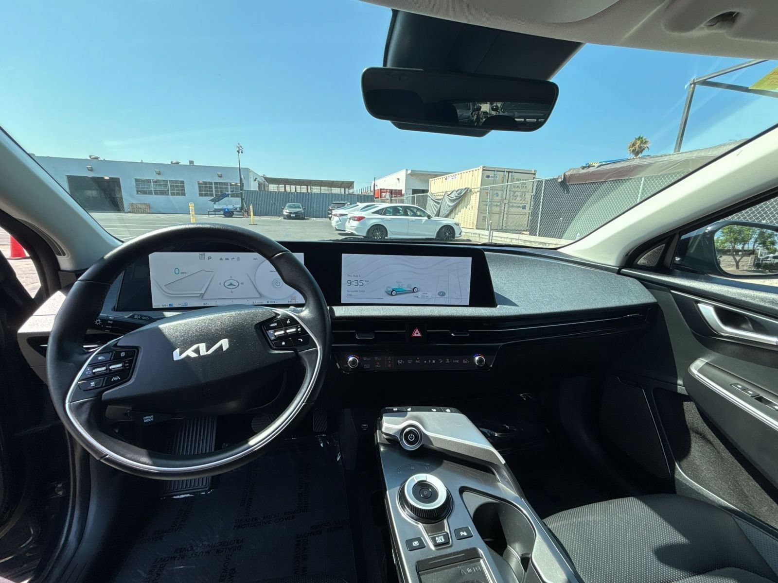 Thumbnail: 2023 Kia EV6 - 14