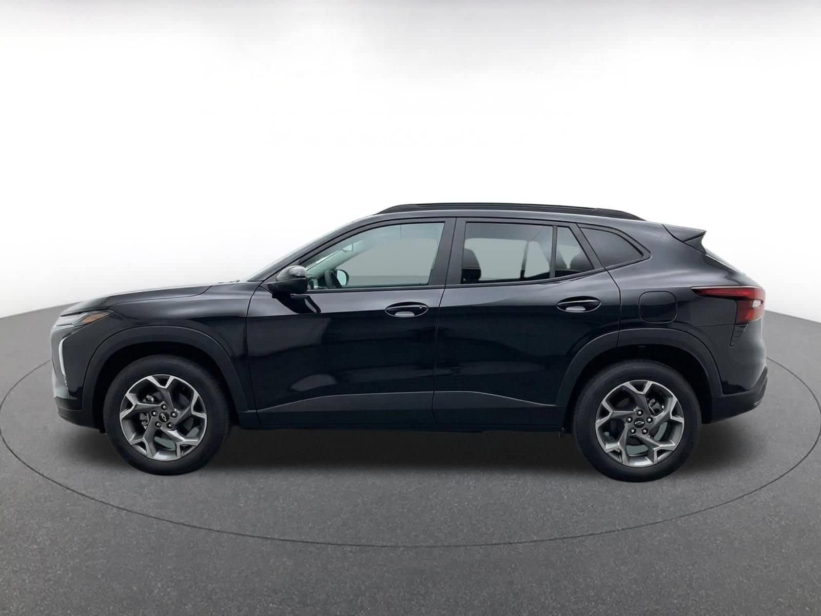 Thumbnail: 2025 Chevrolet Trax - 4