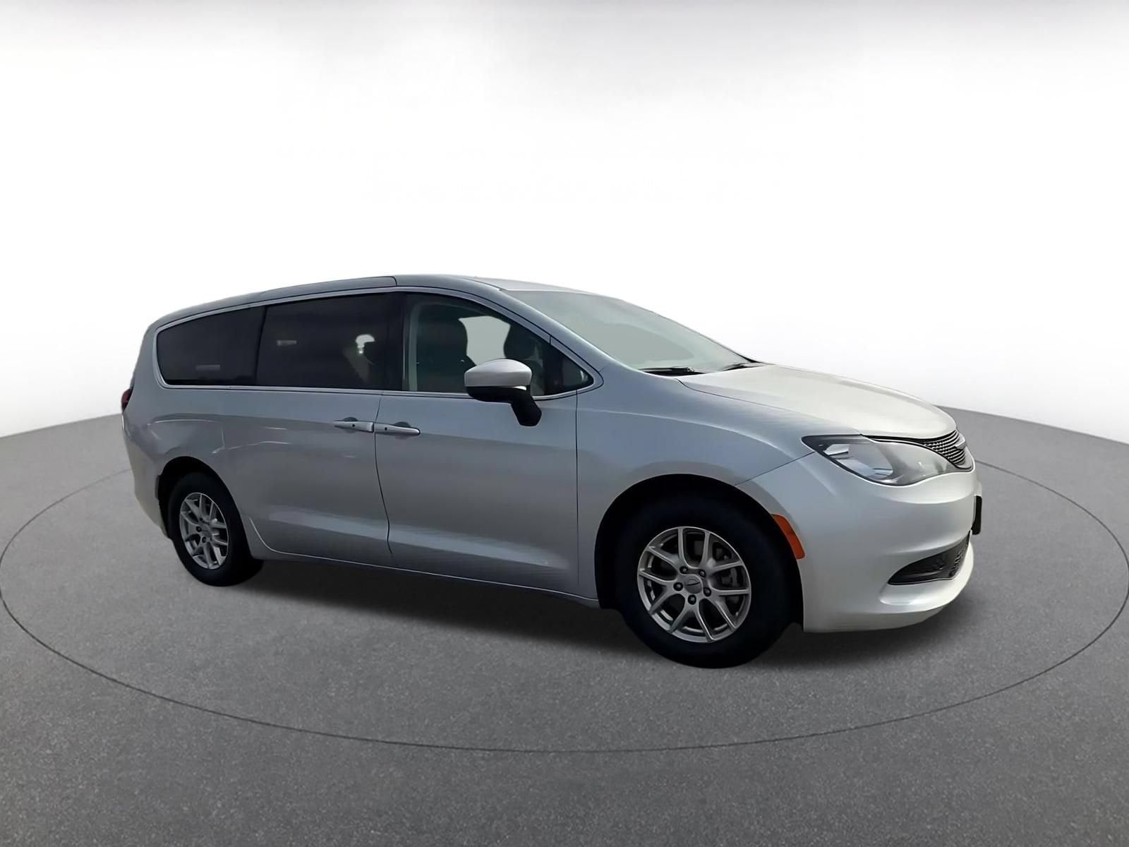 Thumbnail: 2023 Chrysler Voyager - 2