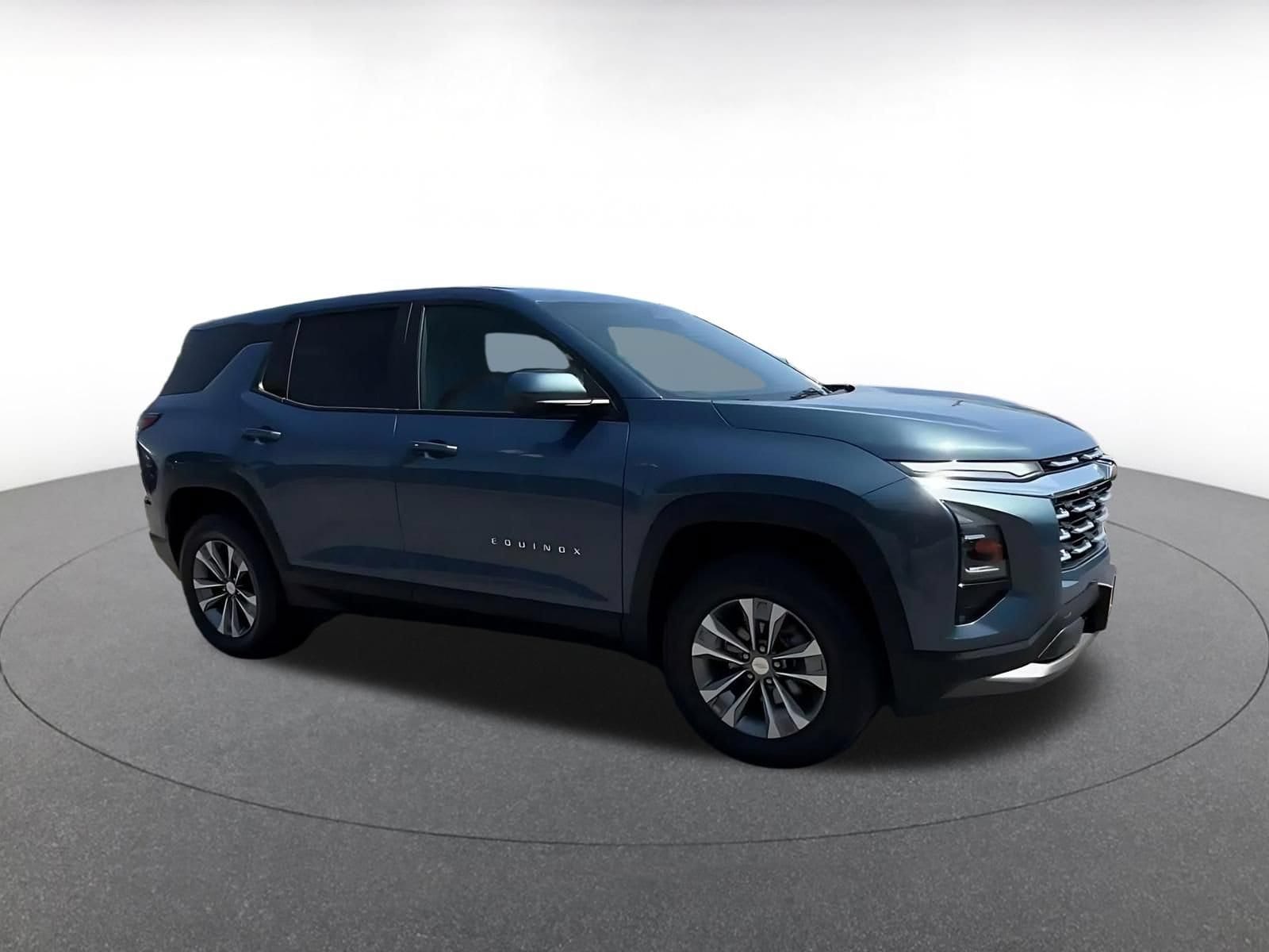 Thumbnail: 2025 Chevrolet Equinox - 2