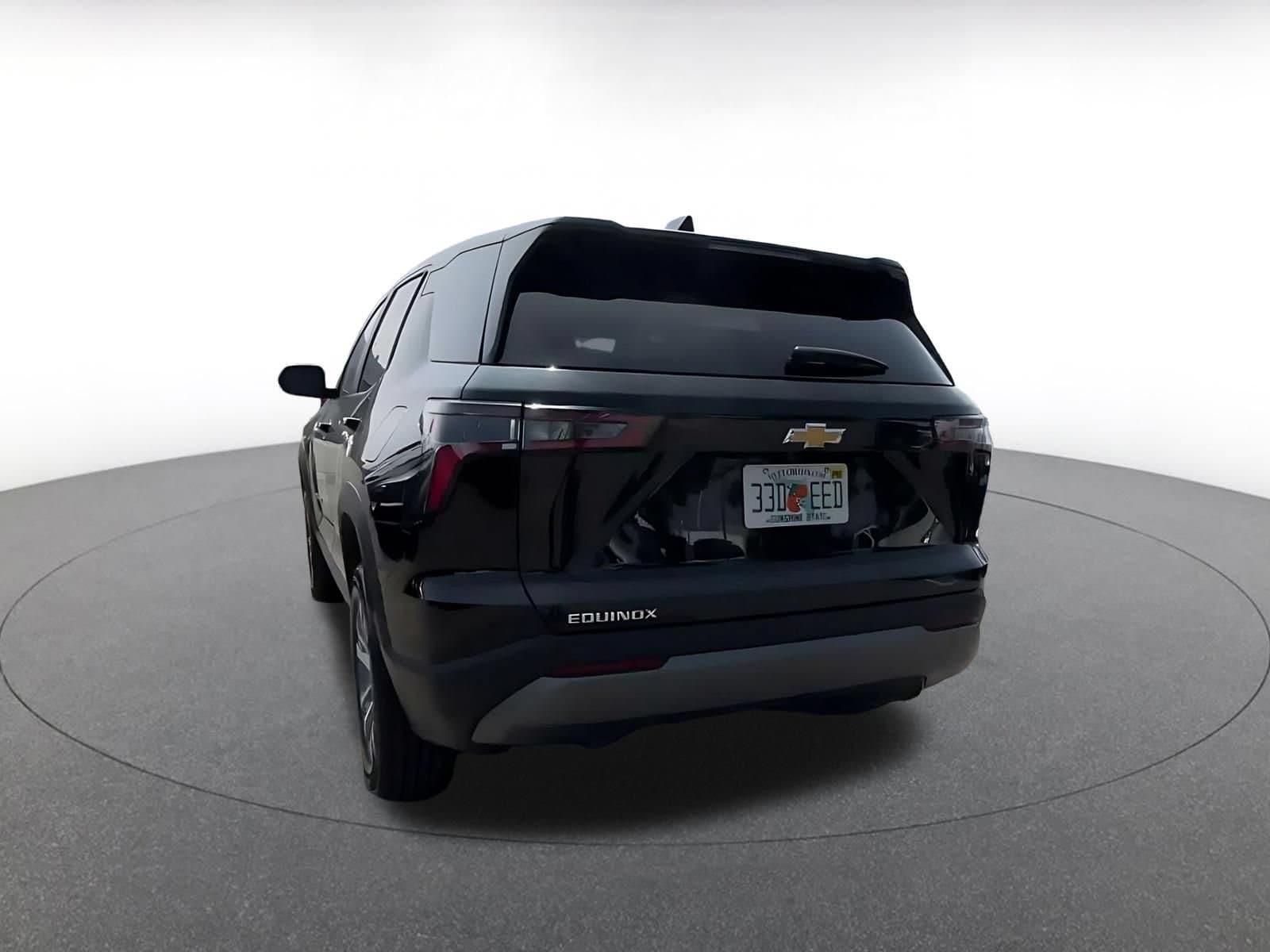 Thumbnail: 2025 Chevrolet Equinox - 10